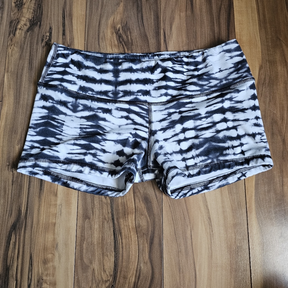 Fleo Wild Black Shorts Small